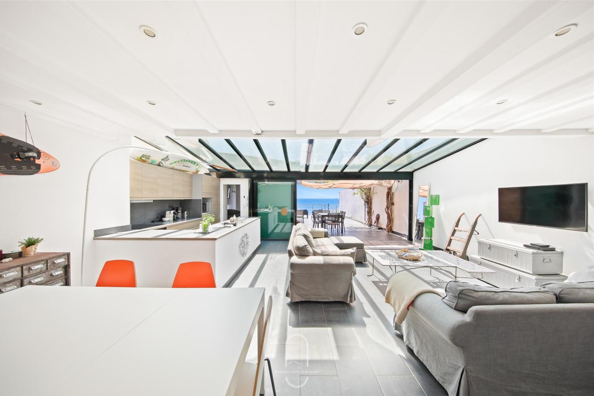 Maison Sur L'Eau-Hyeres-Almanarre-Parkings Clim Wifi By Hc Εξωτερικό φωτογραφία