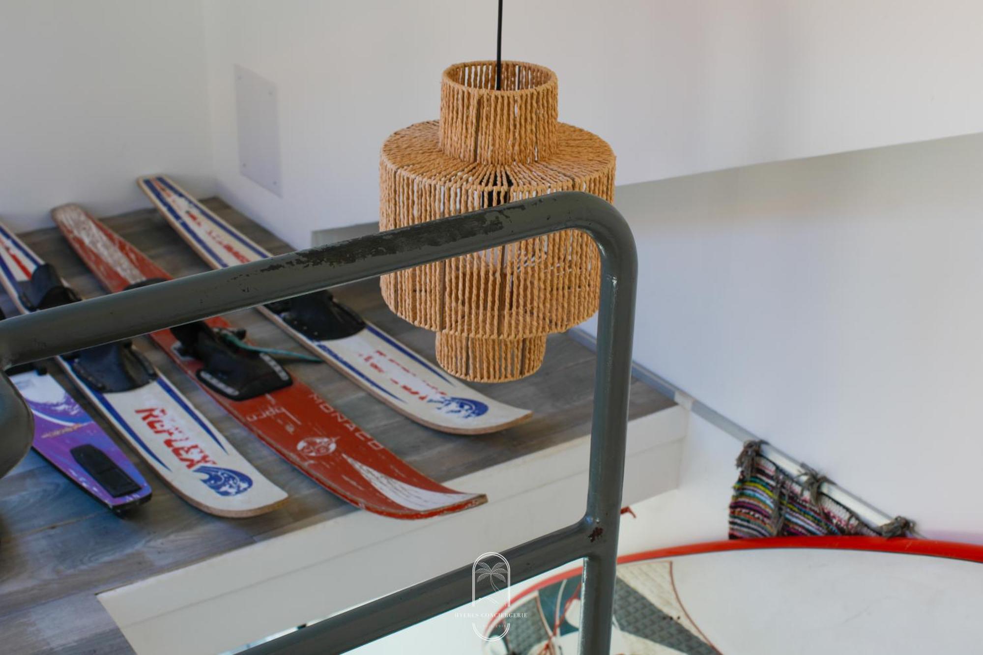 Maison Sur L'Eau-Hyeres-Almanarre-Parkings Clim Wifi By Hc Εξωτερικό φωτογραφία