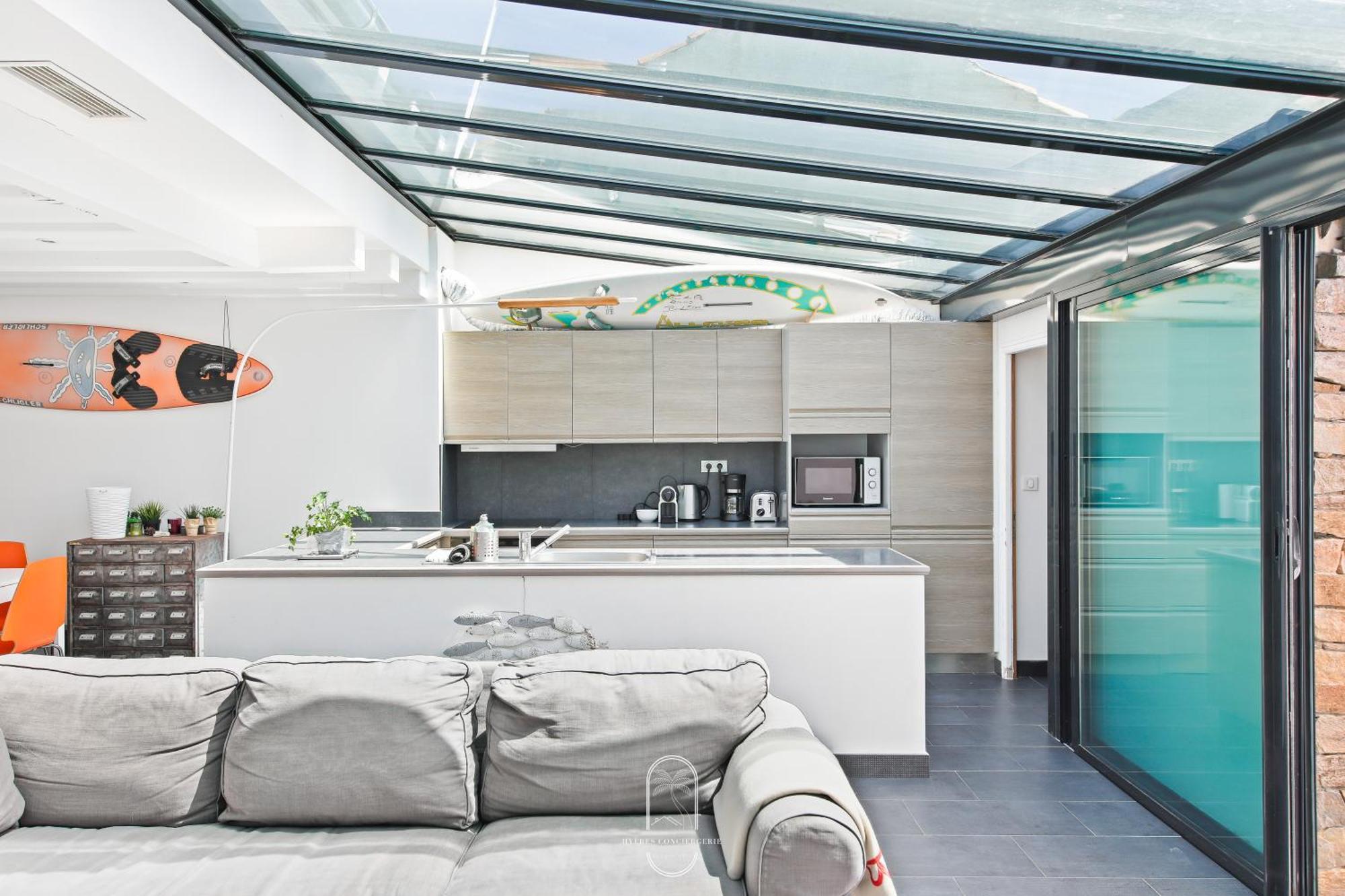 Maison Sur L'Eau-Hyeres-Almanarre-Parkings Clim Wifi By Hc Εξωτερικό φωτογραφία
